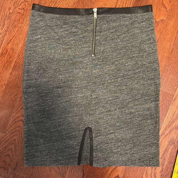 Skirt from Express size medium - Picture 5 of 7